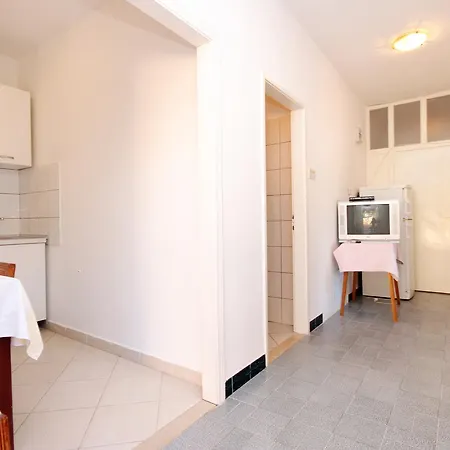 Brna 147f Smokvica (Korcula)