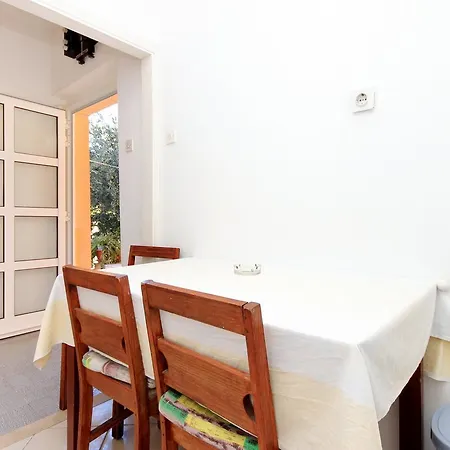 Brna 147f Smokvica (Korcula)